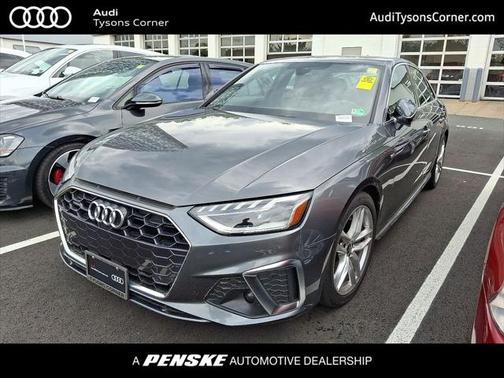 2022 Audi A4 45 S line Premium Plus