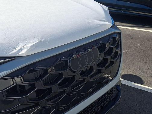 Arrow Gray Pearl Effect 2026 Audi Q3 TFSI quattro S tronic