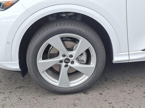 2025 Audi Q5 Premium Plus TFSI quattro S tronic