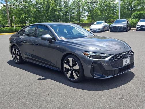 Daytona Gray Pearl Effect 2026 Audi A5 Premium Plus TFSI quattro S tronic