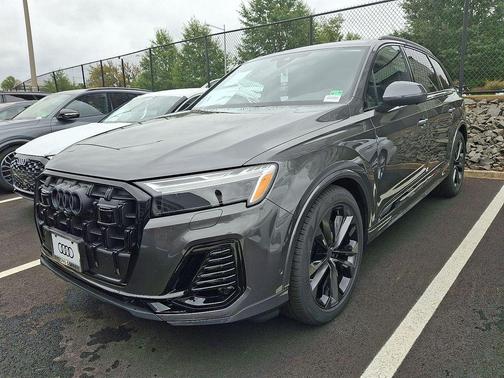 2026 Audi Q7 55 Premium Plus