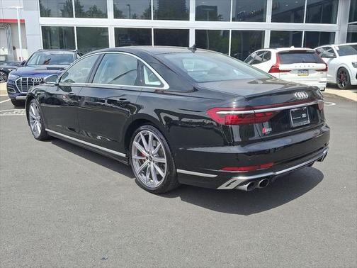 2022 Audi S8 4.0T