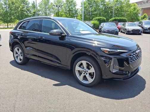 2025 Audi Q5 Premium Plus