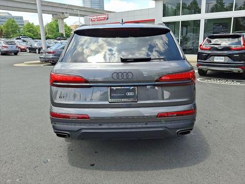 2025 Audi Q7 45 Premium Plus