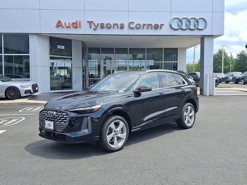 2025 Audi Q5 Premium Plus