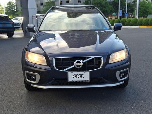 Caspian Blue Metallic 2012 Volvo XC70 3.2