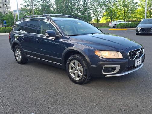 Caspian Blue Metallic 2012 Volvo XC70 3.2