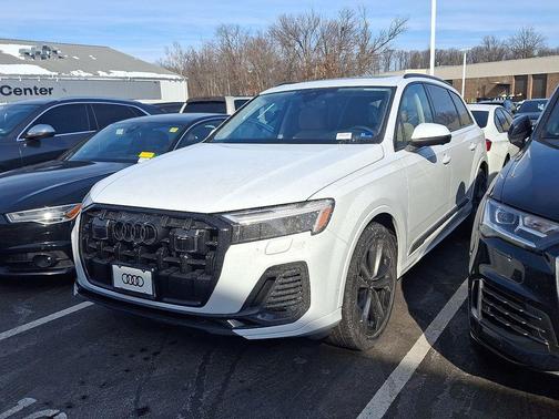 2026 Audi Q7 55 Premium Plus