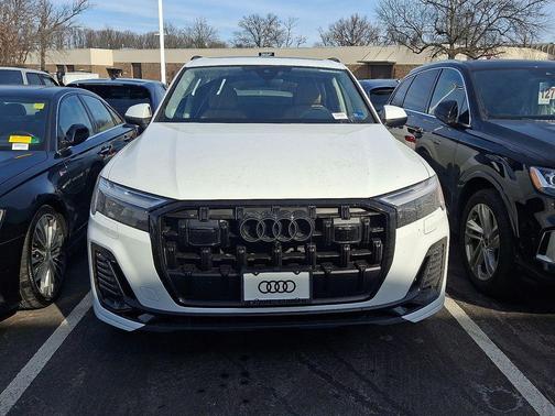 2026 Audi Q7 55 Premium Plus