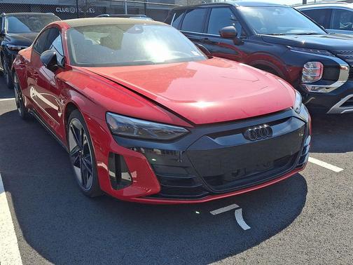 Tango Red Metallic 2022 Audi RS e-tron GT quattro