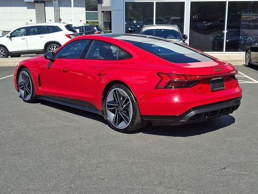 Tango Red Metallic 2022 Audi RS e-tron GT quattro