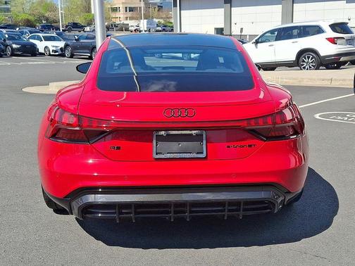 Tango Red Metallic 2022 Audi RS e-tron GT quattro
