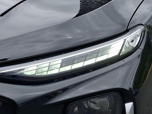 Mythos Black Metallic 2026 Audi Q3 TFSI quattro S tronic