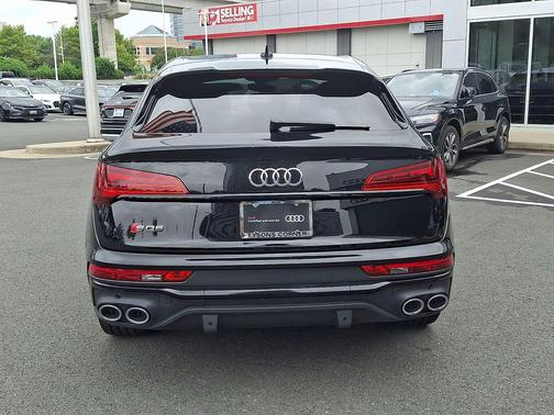 Mythos Black Metallic 2023 Audi SQ5 3.0T Premium Plus