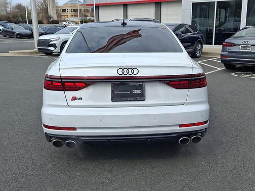 Glacier White 2023 Audi S8 4.0T