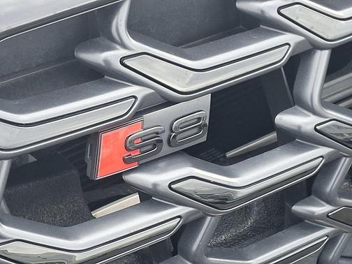 2023 Audi S8 4.0T
