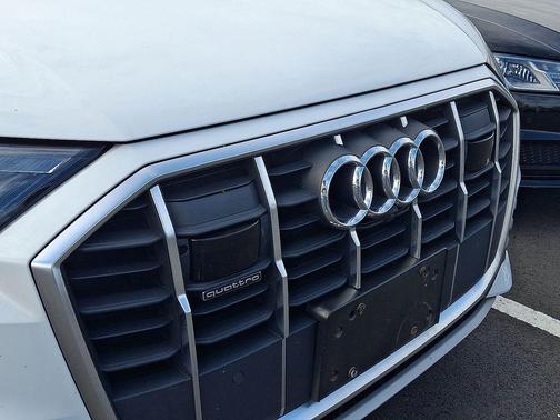 2021 Audi Q7 55 Premium Plus