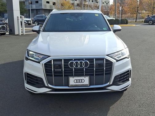 2021 Audi Q7 55 Premium Plus