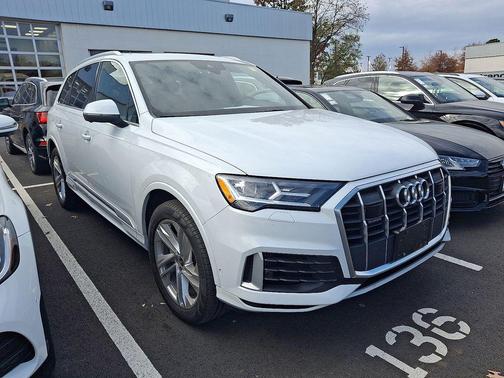 2021 Audi Q7 55 Premium Plus
