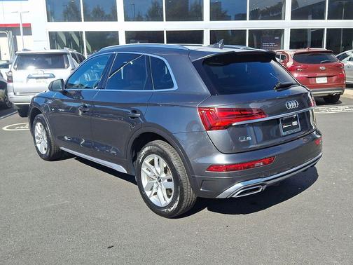 2023 Audi Q5 45 S line Premium