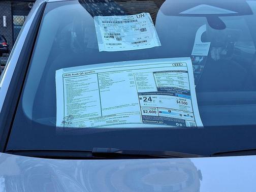 Florett Silver Metallic 2026 Audi Q5 Premium TFSI quattro S tronic