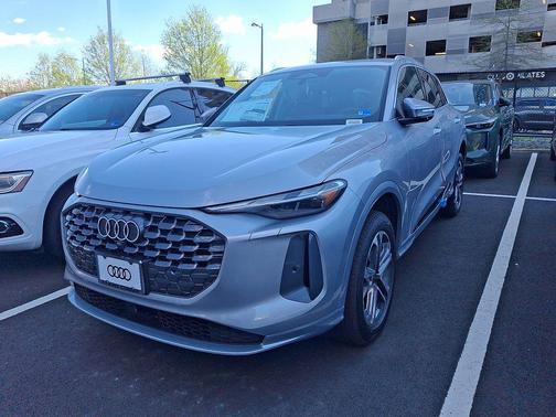 Florett Silver Metallic 2026 Audi Q5 Premium TFSI quattro S tronic