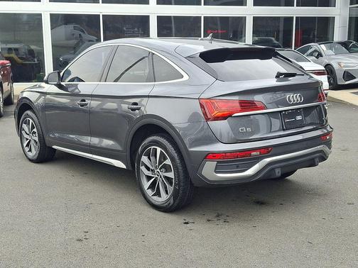 2022 Audi Q5 45 S line Premium Plus