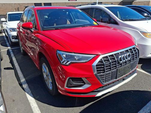Tango Red Metallic 2023 Audi Q3 Premium 40 TFSI quattro Tiptronic