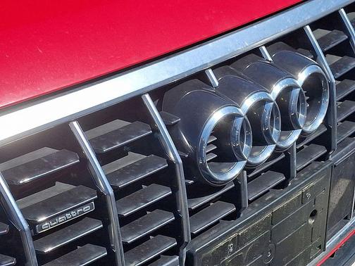 Tango Red Metallic 2023 Audi Q3 Premium 40 TFSI quattro Tiptronic