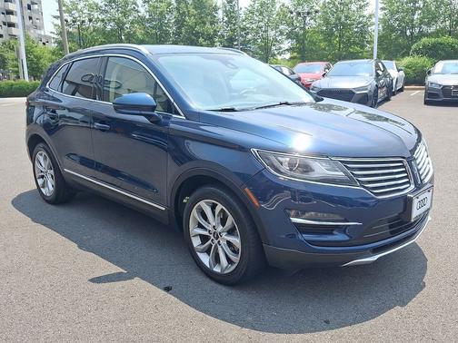 Midnight Sapphire Metallic 2015 Lincoln MKC Base