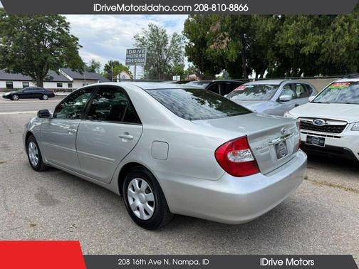 Desert Sand Mica 2002 Toyota Camry SE