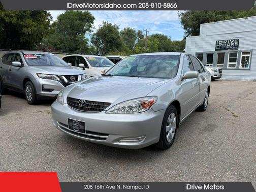Desert Sand Mica 2002 Toyota Camry SE