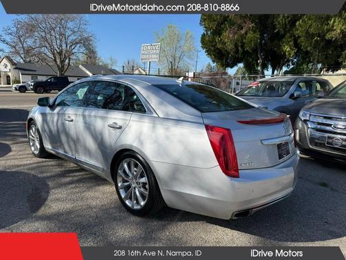 Radiant Silver Metallic 2014 Cadillac XTS Luxury