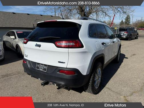 Bright White Clearcoat 2014 Jeep Cherokee Sport