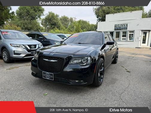 Gloss Black 2017 Chrysler 300 S