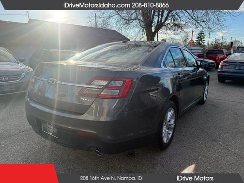 2015 Ford Taurus SEL