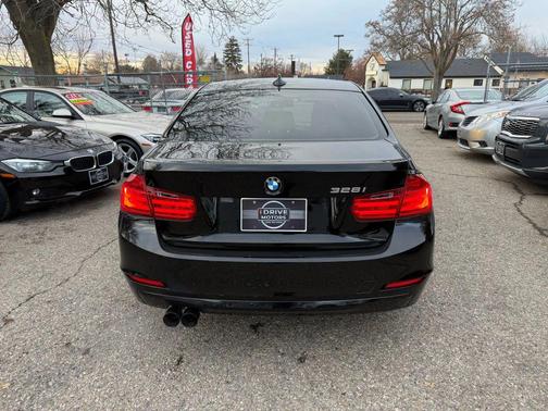 2014 BMW 328 328i Sedan 4D