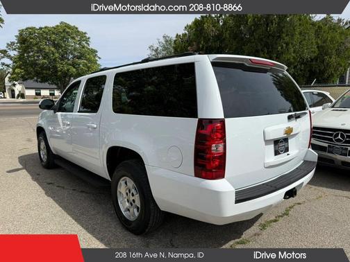 Summit White 2013 Chevrolet Suburban 1500 LS