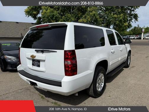 Summit White 2013 Chevrolet Suburban 1500 LS