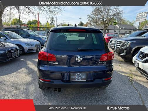 Night Blue Metallic 2015 Volkswagen Tiguan Auto SE w/Appearance