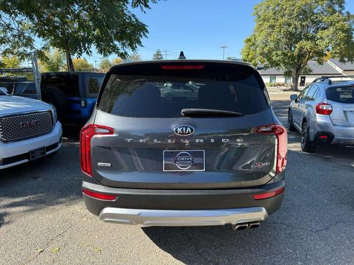 2020 Kia Telluride S