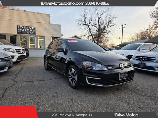2016 Volkswagen e-Golf SE
