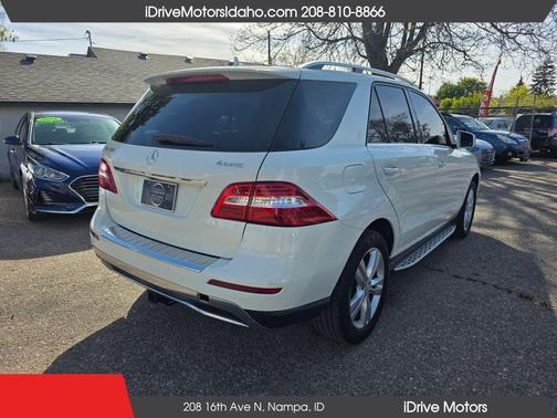 White 2013 Mercedes-Benz M-Class 4MATIC