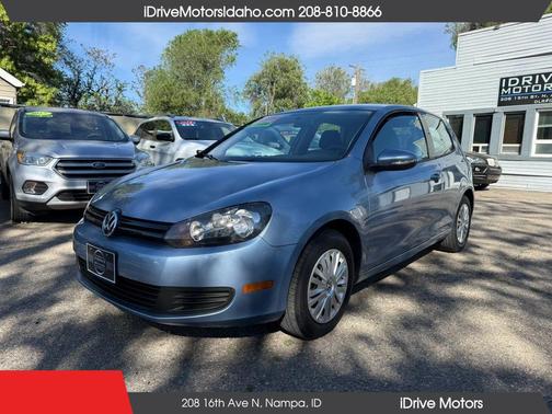 Blue 2011 Volkswagen Golf 2.5L