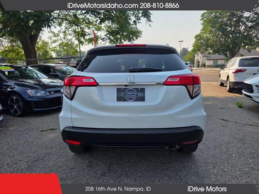 Platinum White Pearl 2022 Honda HR-V EX