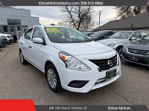 2017 Nissan Versa 1.6 S+