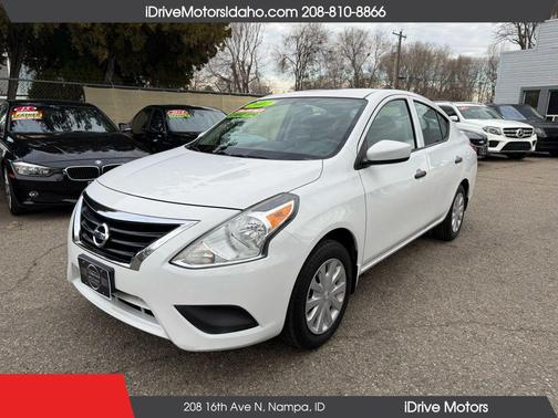 2017 Nissan Versa 1.6 S+