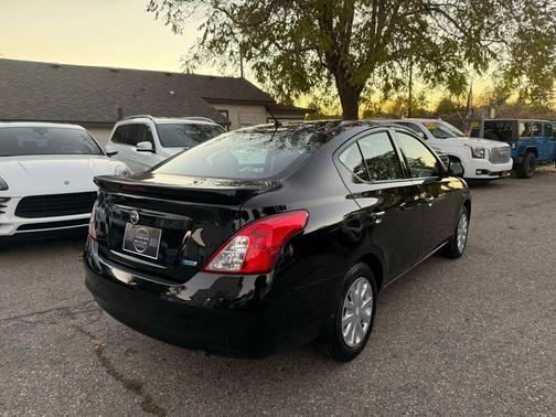 2014 Nissan Versa 1.6 S+