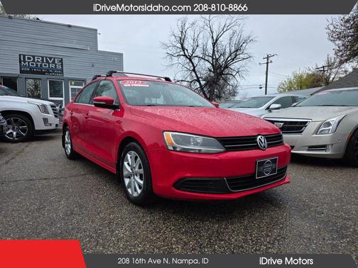 Tornado Red 2013 Volkswagen Jetta SE