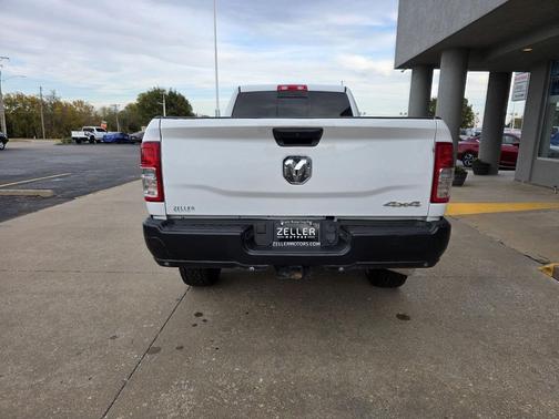 2022 RAM 3500 Tradesman Crew Cab 4x4 8' Box